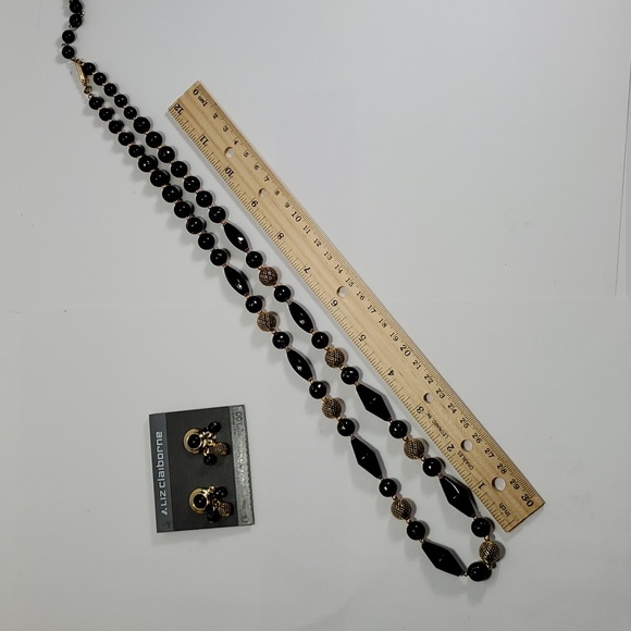 Vintage Liz Claiborne Necklace and Clip Earrings - Picture 7 of 8